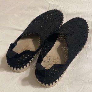 Isle Jacobsen Tulip sneaker size 40 (9 US)